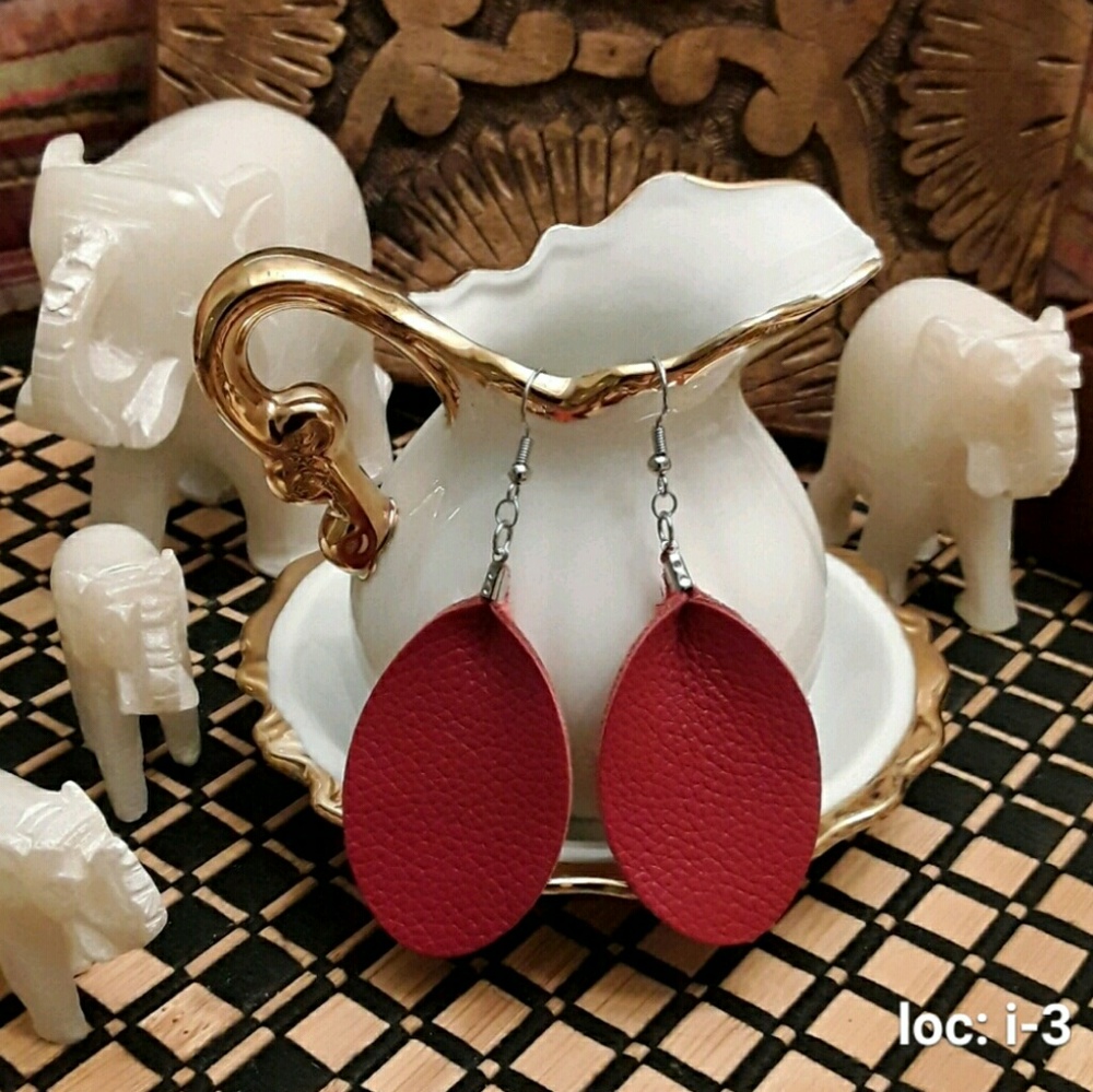 /NEW Red Genuine Leather Free Flow Teardrops - Picture 3 of 8